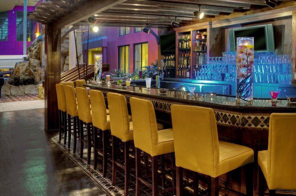 Фото Crowne Plaza Denver Airport Convention Ctr, an Ihg Hotel