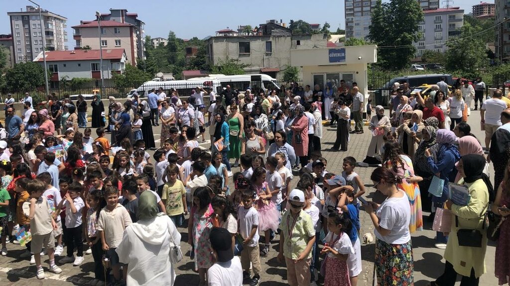 School Guzelyali Middle School, Bulancak, photo