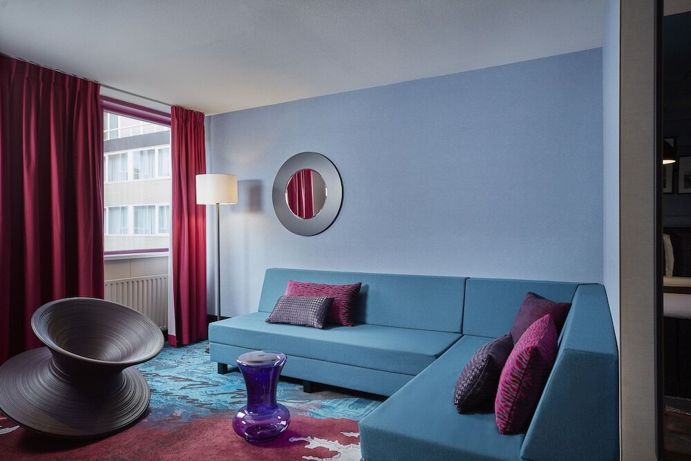 Фото Carlton Square Hotel