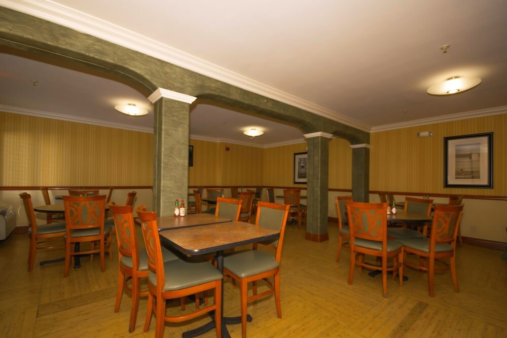 Фото Quality Inn Placentia Anaheim Fullerton