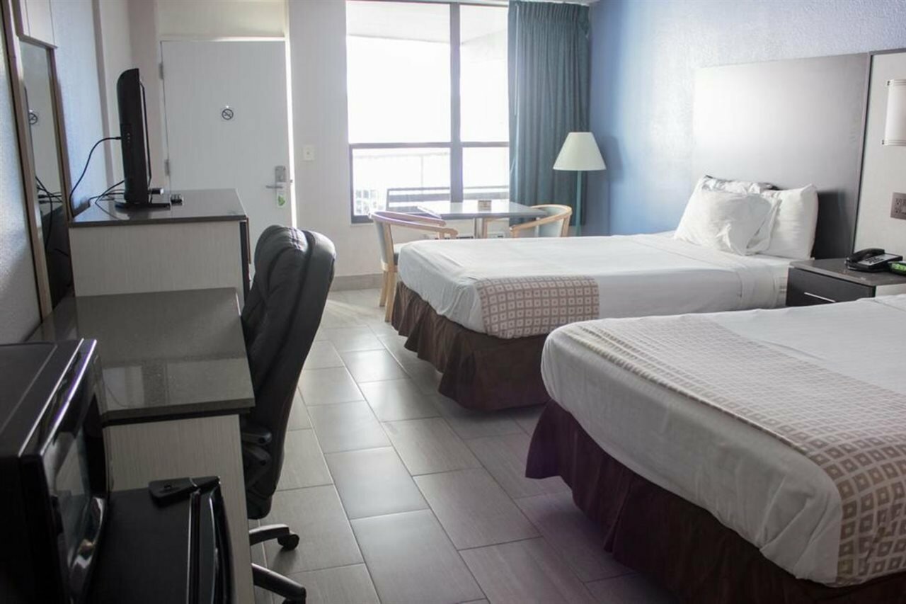 Фото Atlantic Ocean Palm Inn