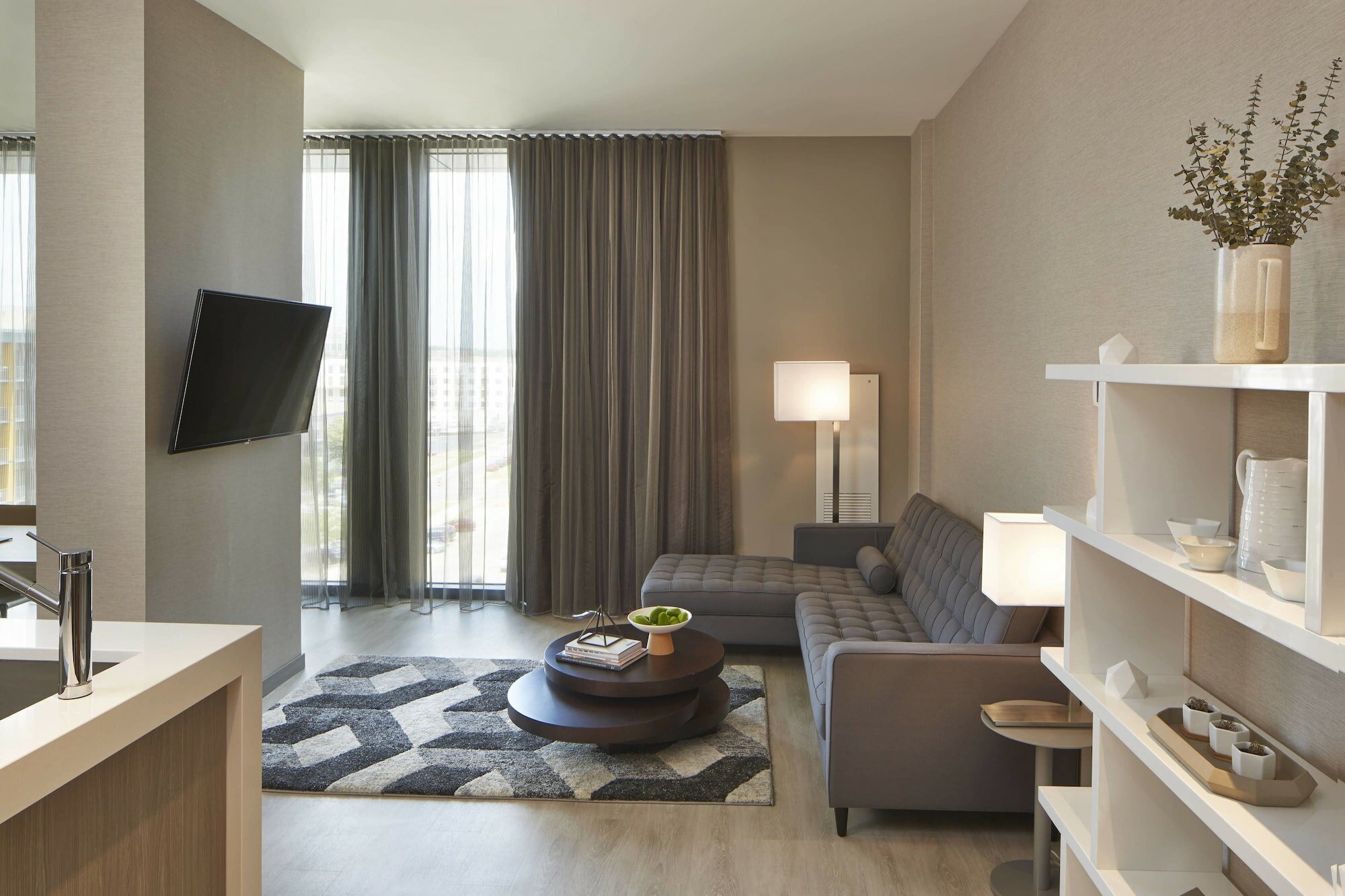 Фото Ac Hotel Des Moines East Village