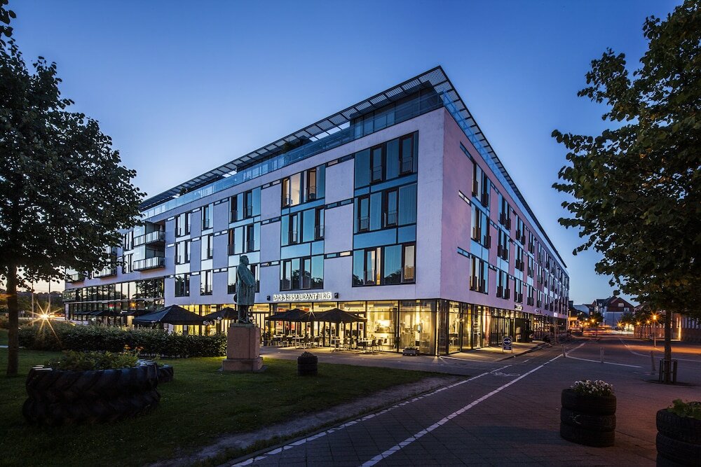 Фото отеля 1