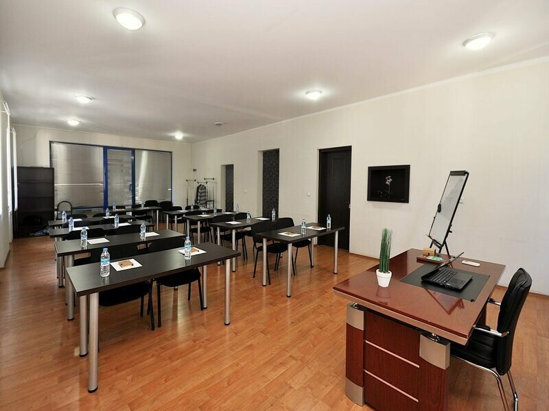 Фото Отель Athletics