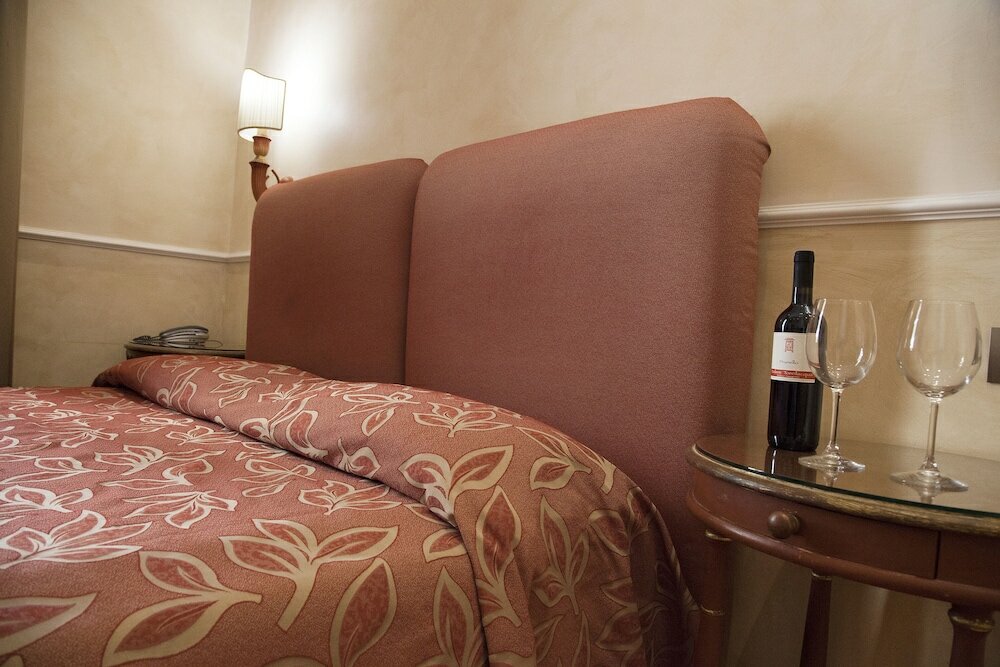 Фото Hotel Aurora