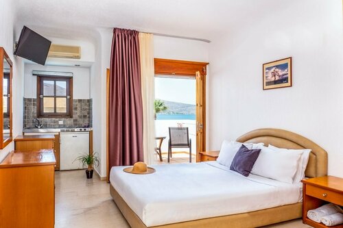 Внешний вид отеля Elounda Alikes Suites & Studios в Муниципальной единице Святого Николой, фото 4