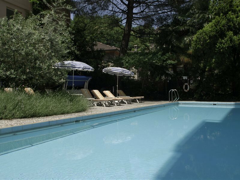 Фото Best Western Hotel Bellevue Au Lac