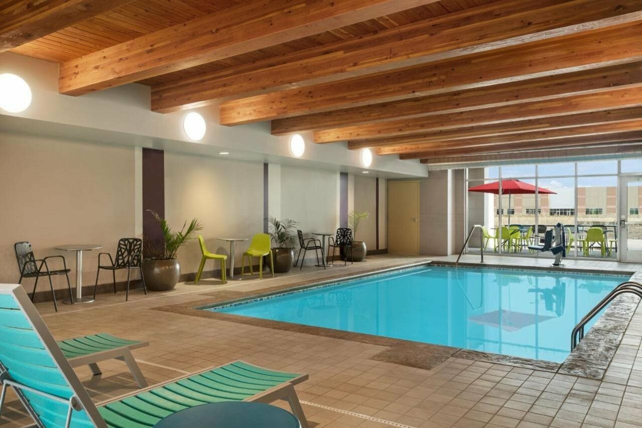 Фото Home2 Suites by Hilton Brooklyn Park Minneapolis