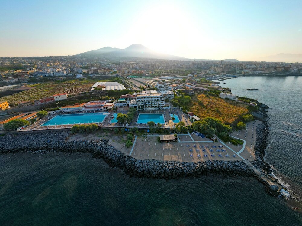 Фото Hotel Puntaquattroventi