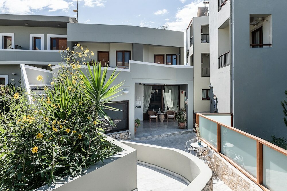 Фото Casa Maria Hotel Apartments