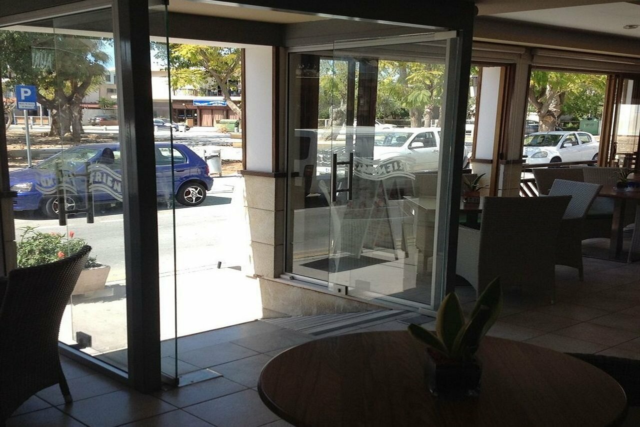 Фото Alecos Hotel Apartments