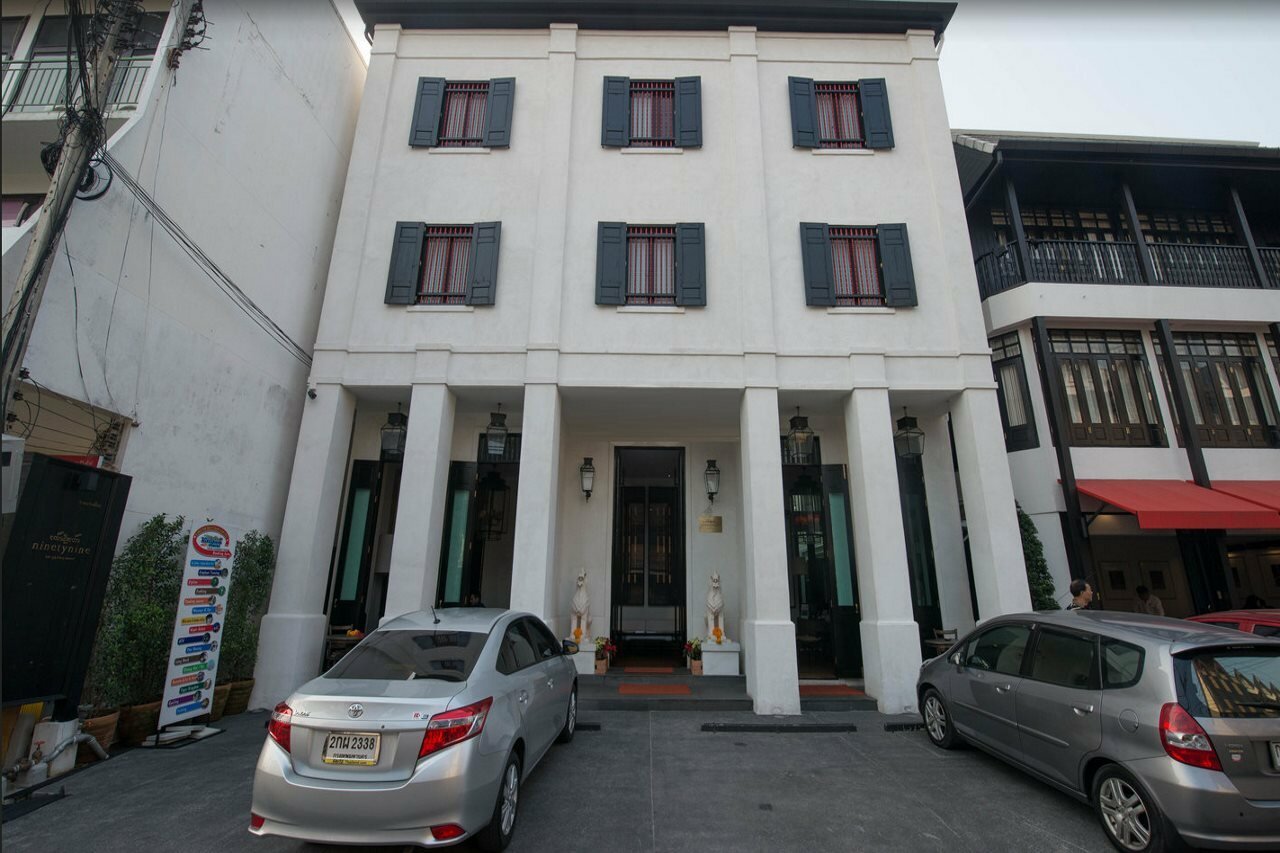 Фото отеля 2