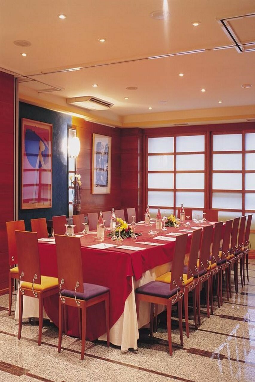 Фото Hotel Corona De Castilla Burgos