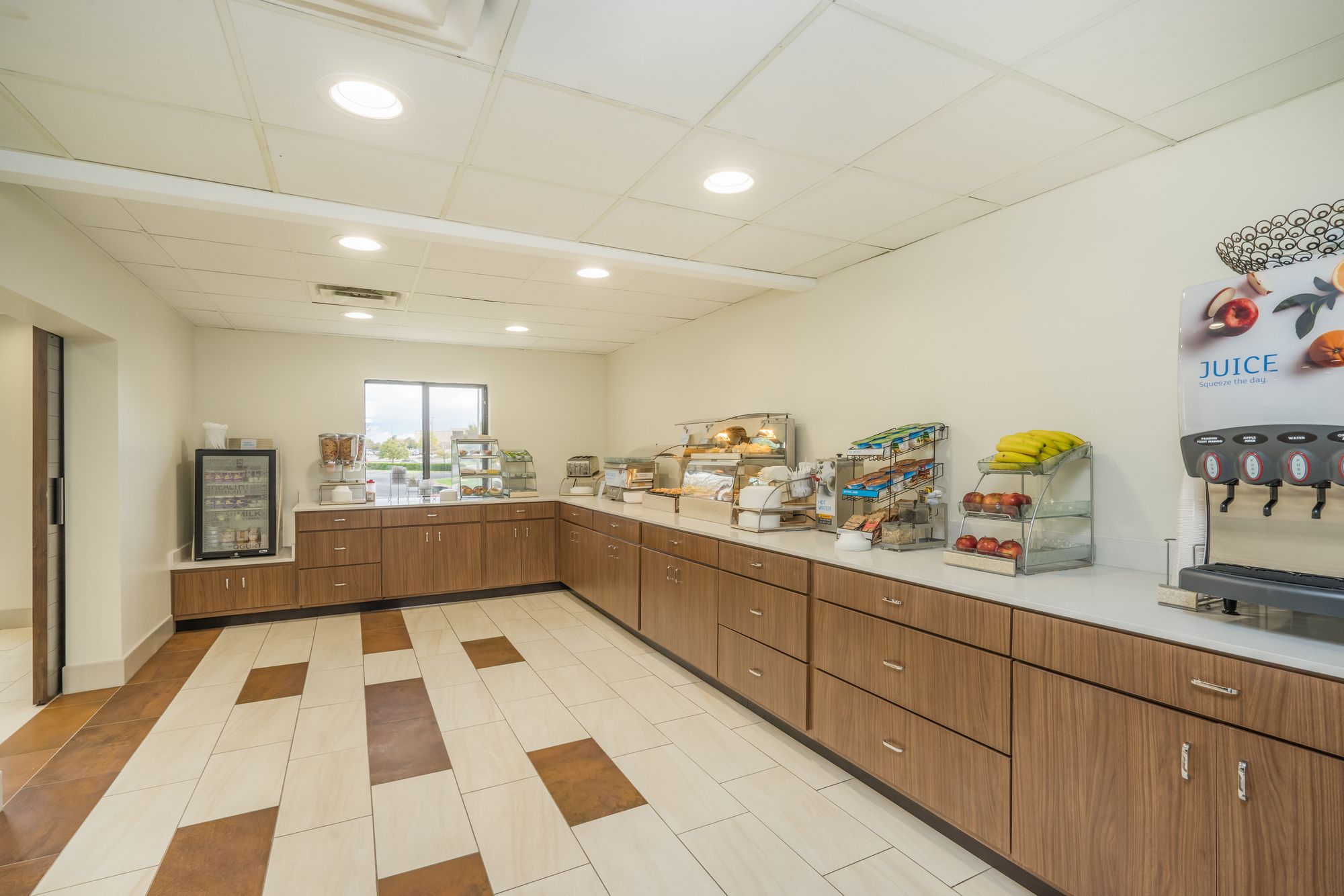 Фото Holiday Inn Express Hotel & Suites Louisville East, an Ihg Hotel