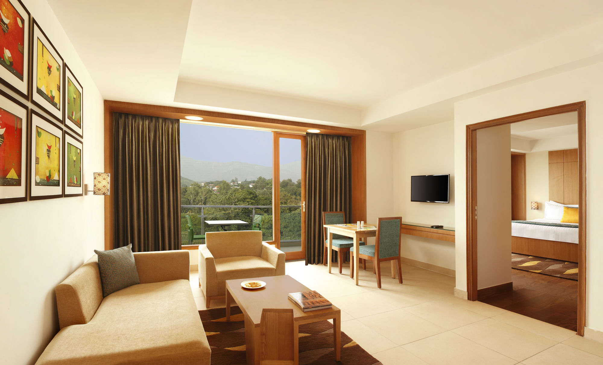 Фото Lemon Tree Hotel, Dehradun