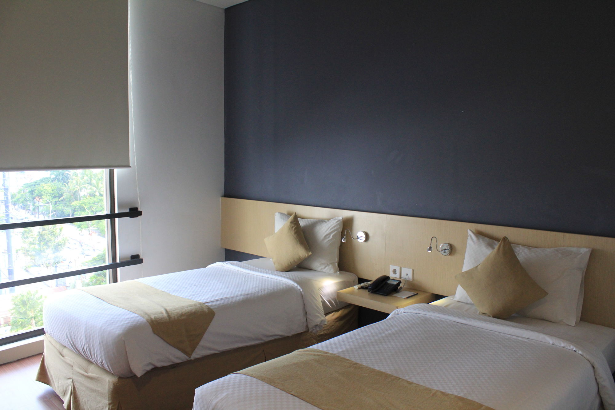 Фото Hotel 88 Embong Malang