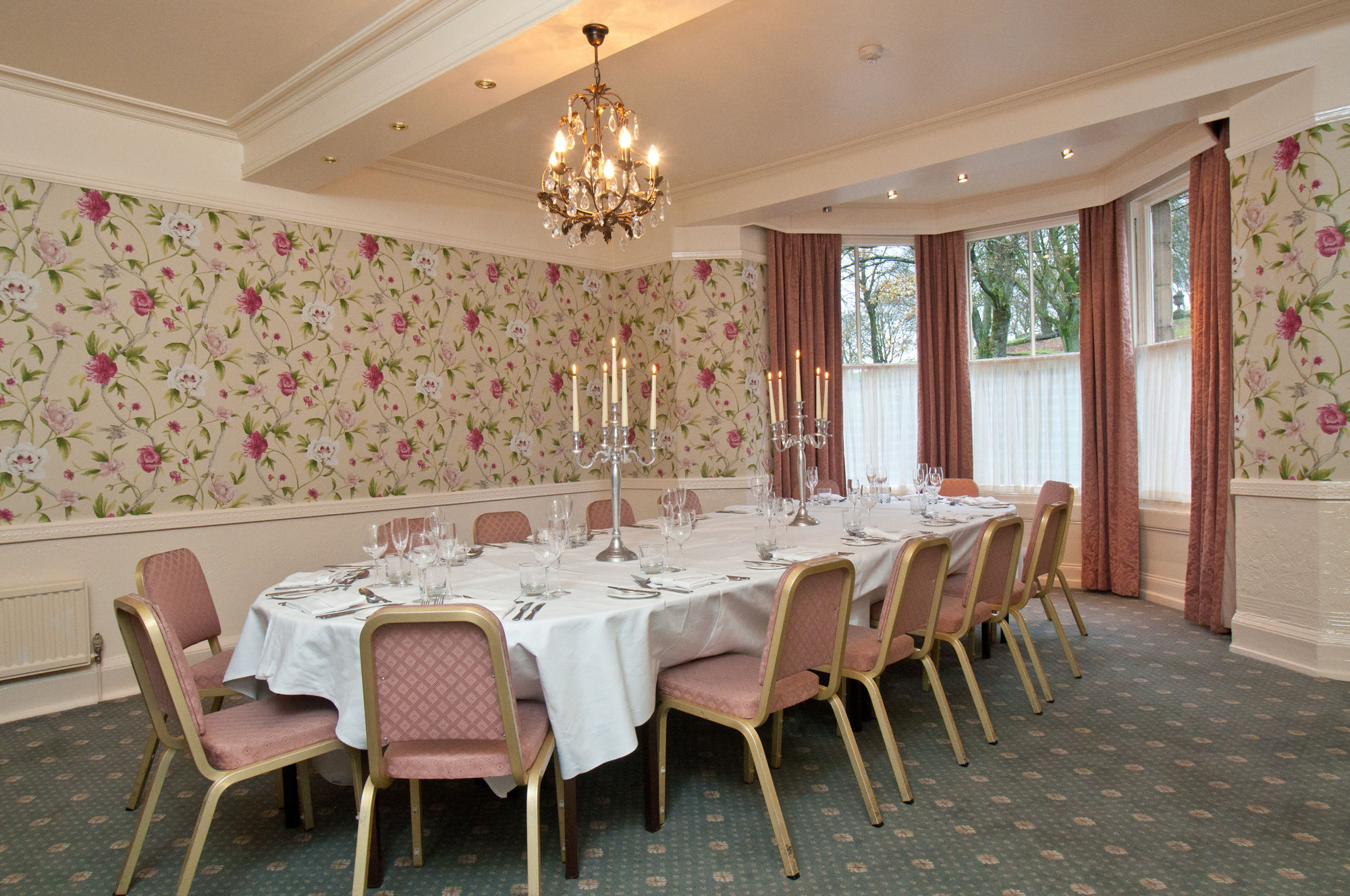 Фото Old Hall Hotel