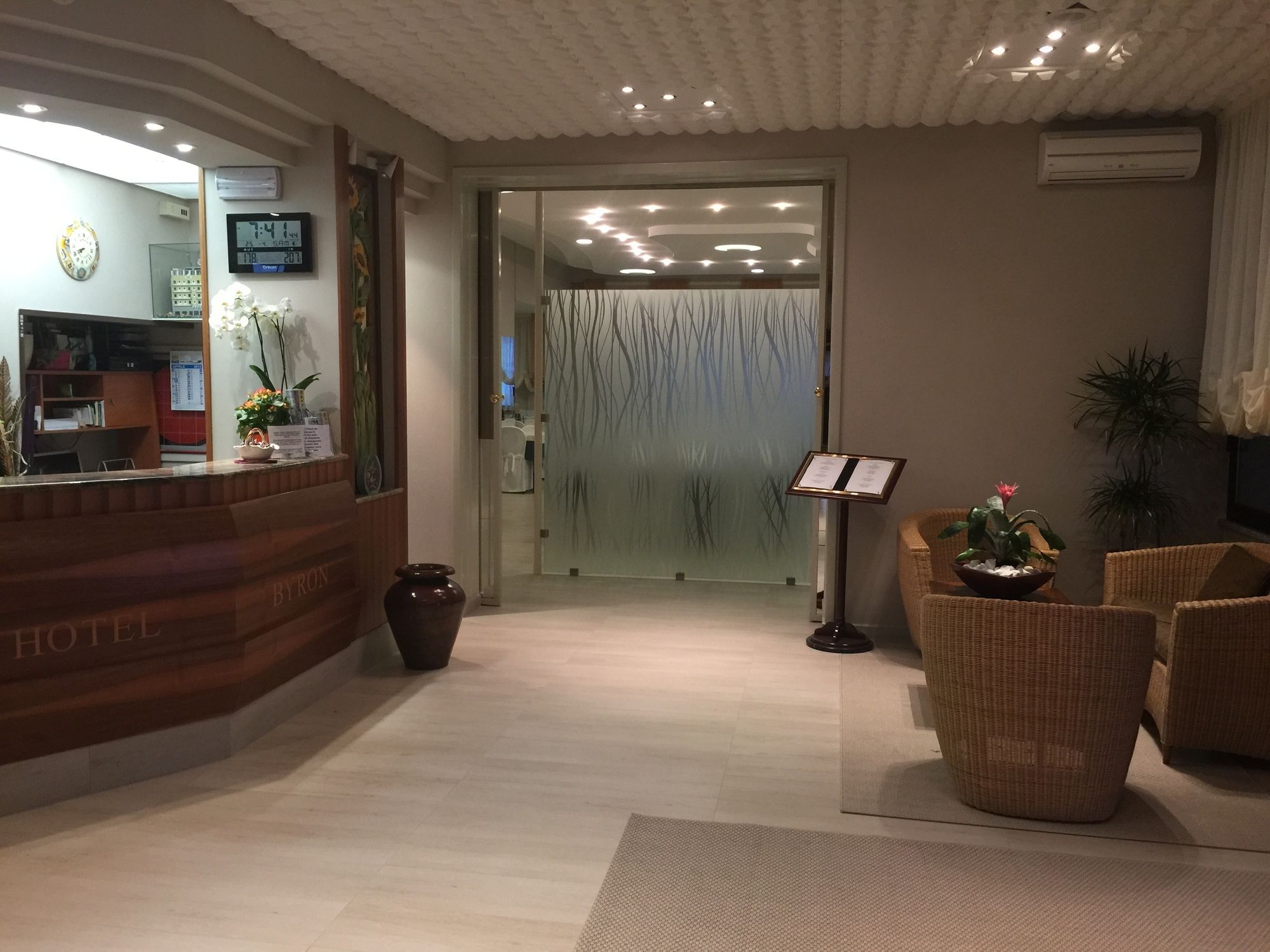Фото Hotel Byron