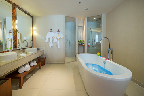 Гостиница Swissôtel Sanya Yalong Bay в Санье