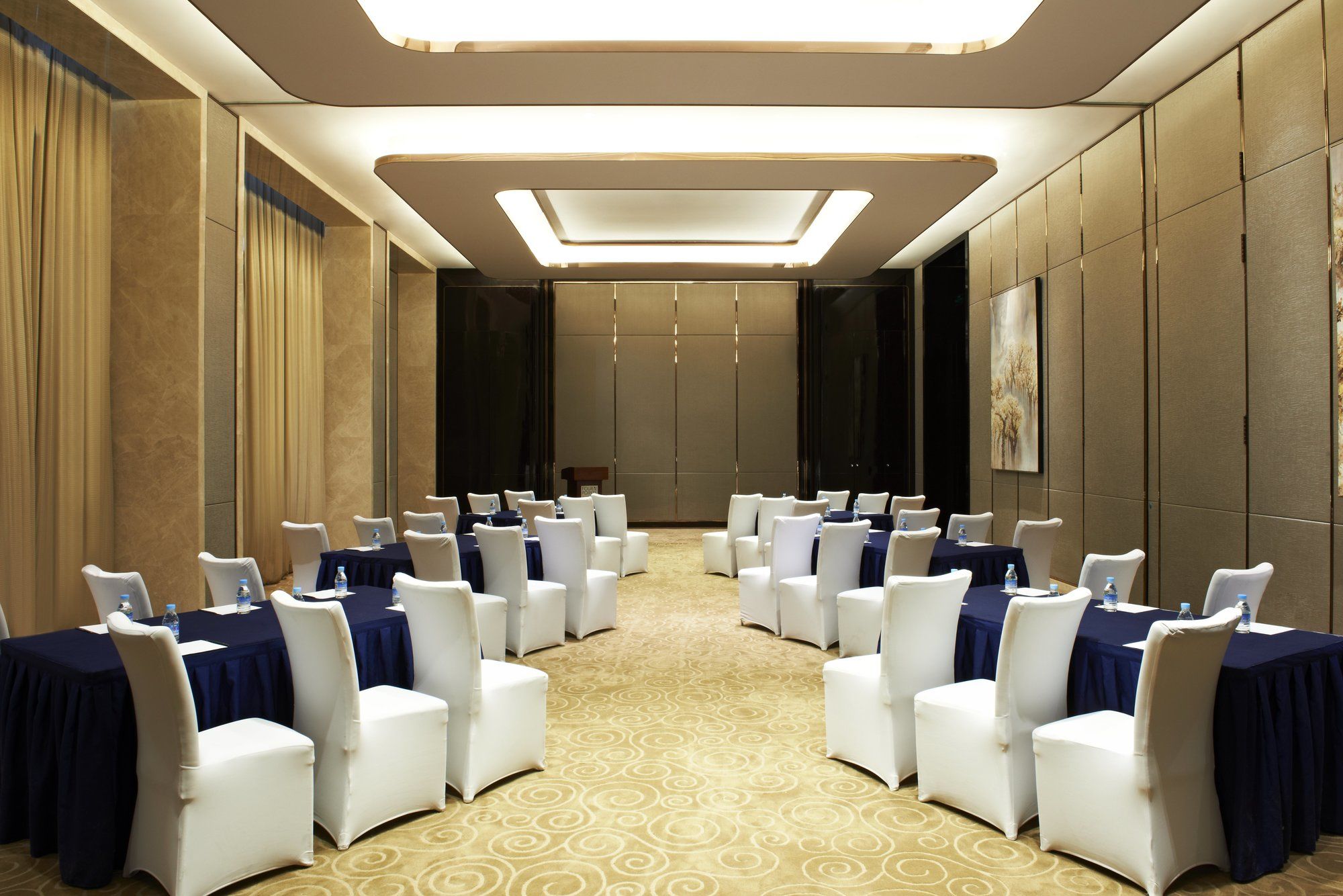 Фото Four Points by Sheraton Langfang, Guan