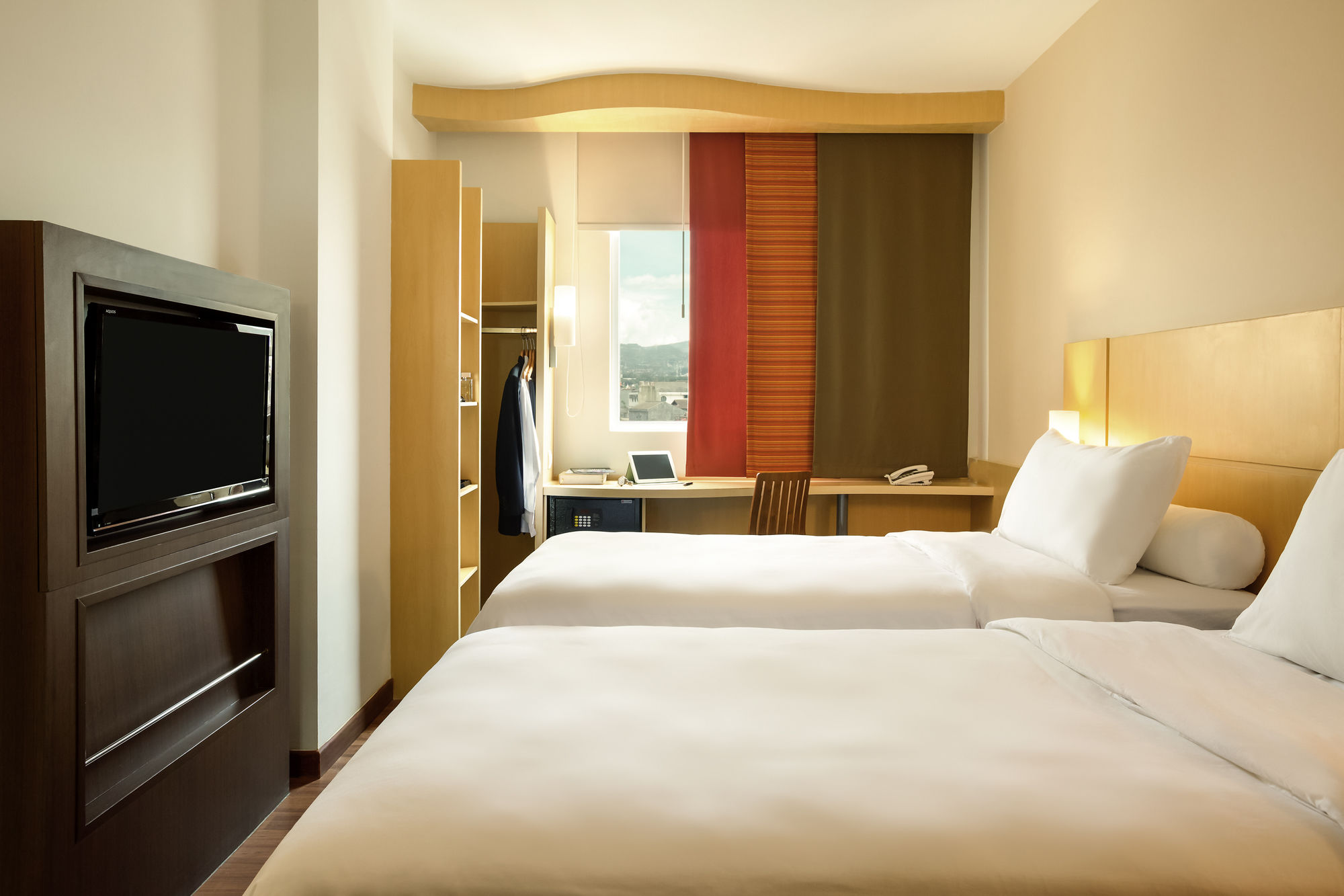 Фото Ibis Bandung Pasteur