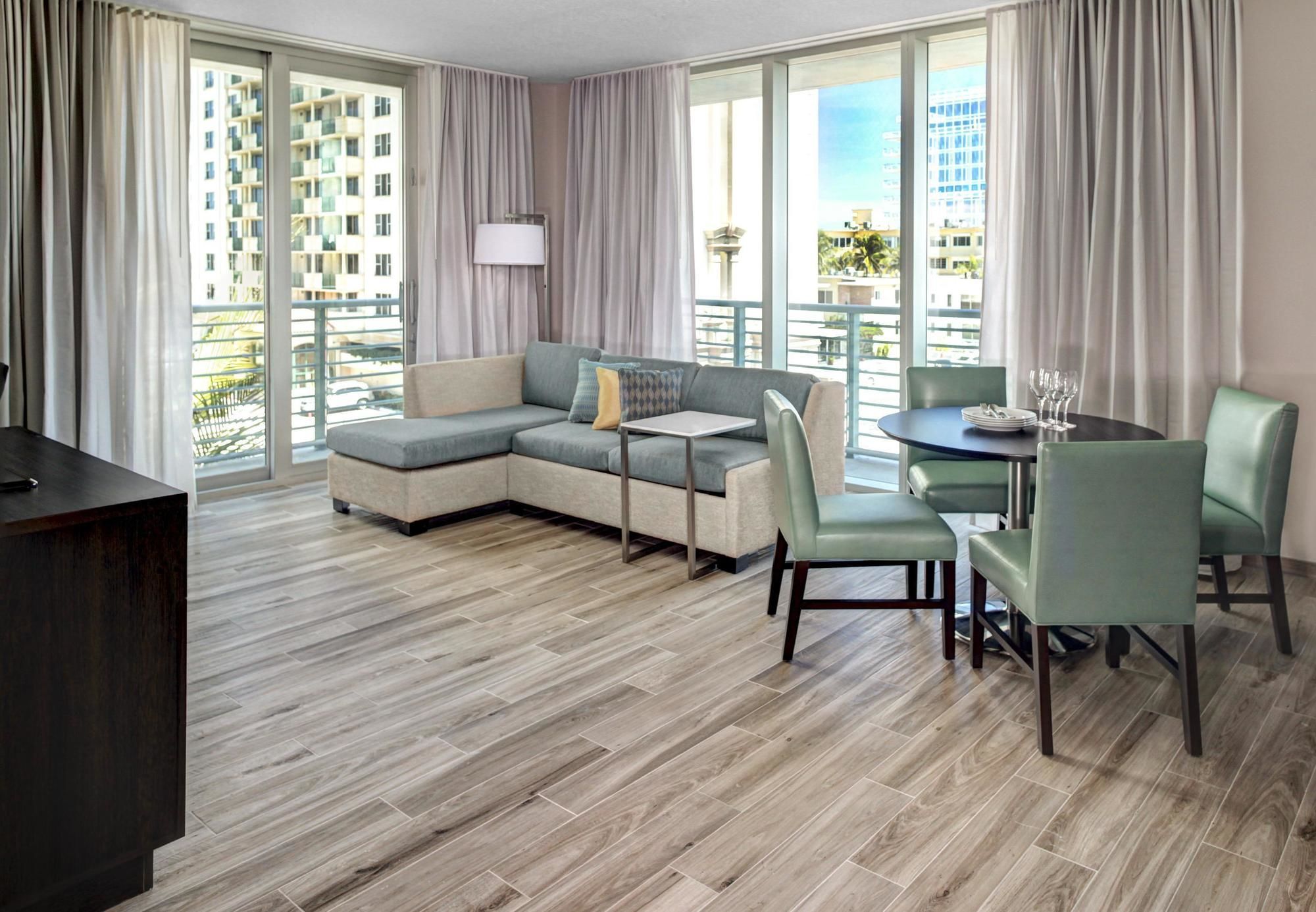 Фото Residence Inn by Marriott Miami Beach Surfside