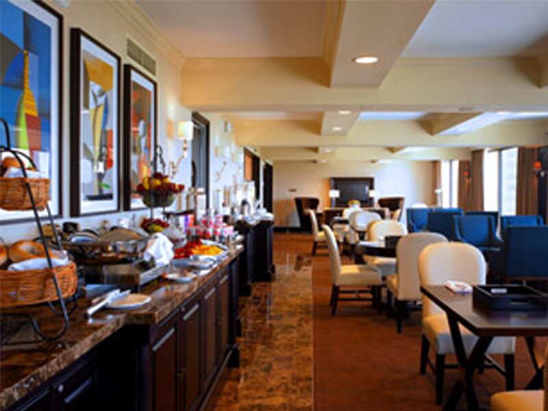 Фото Sheraton Universal Hotel