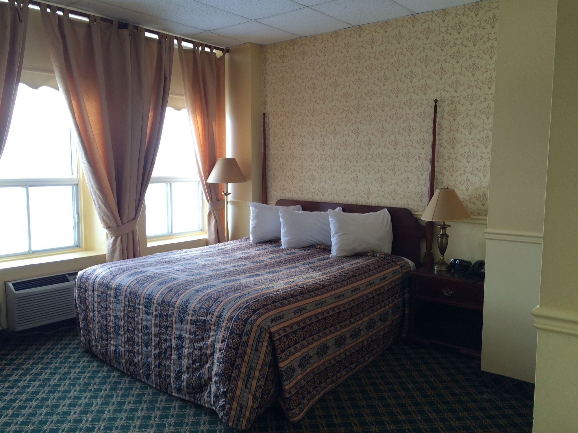 Фото Auberge Montebello