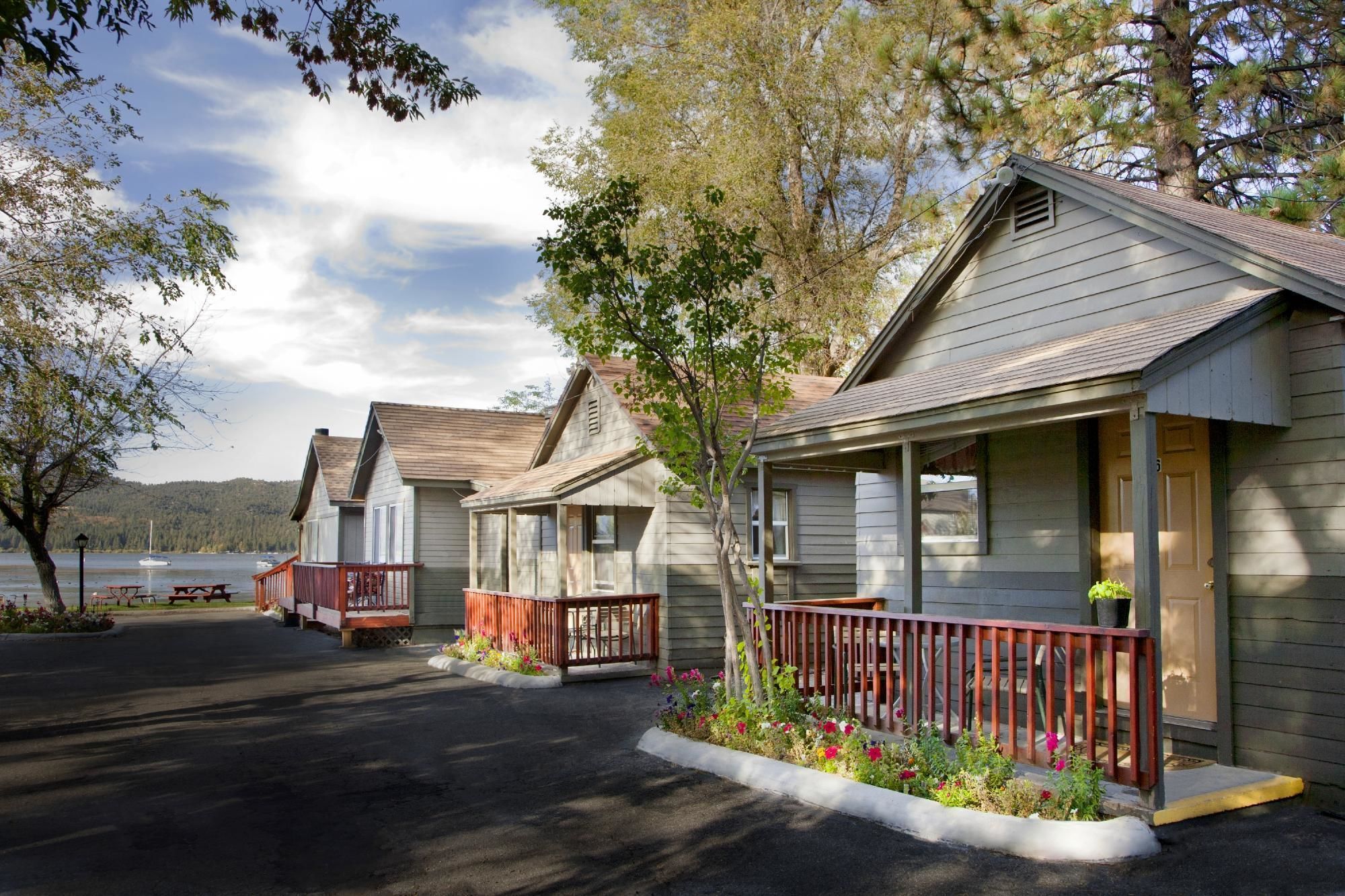 Фото Big Bear Frontier