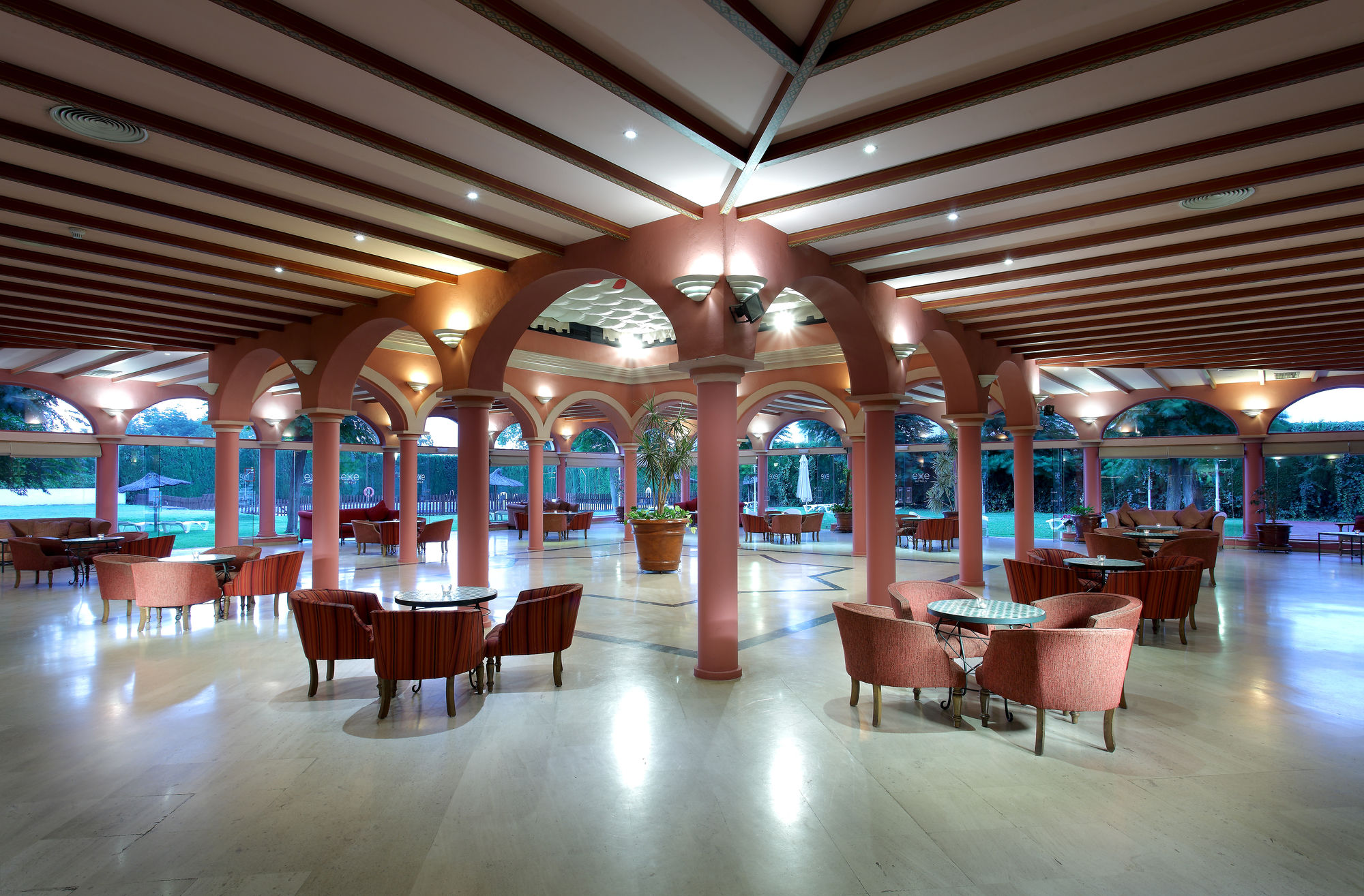 Фото Exe Gran Hotel Solúcar