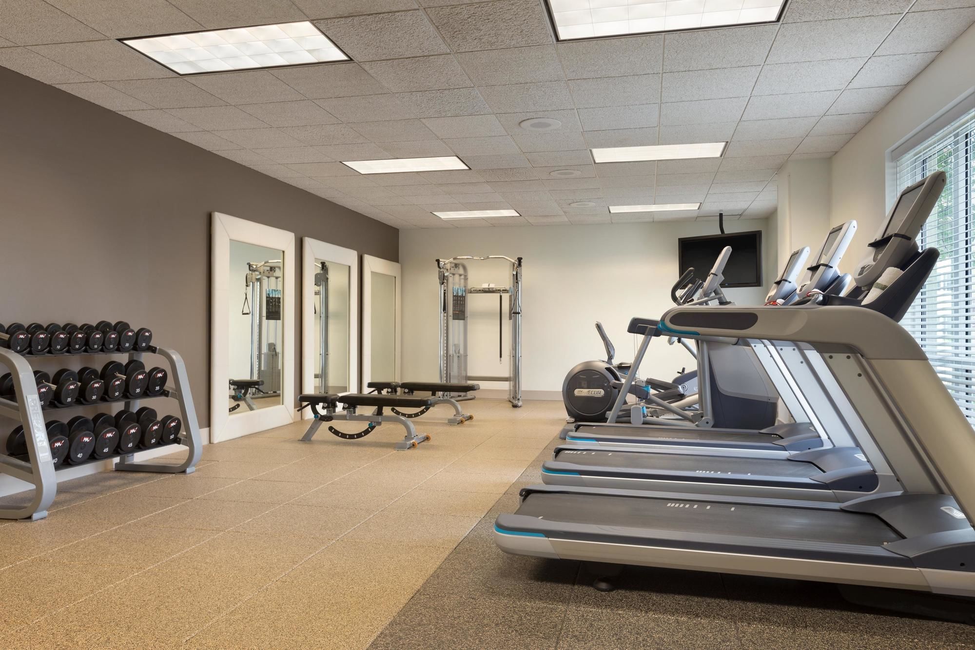 Фото Embassy Suites Charleston