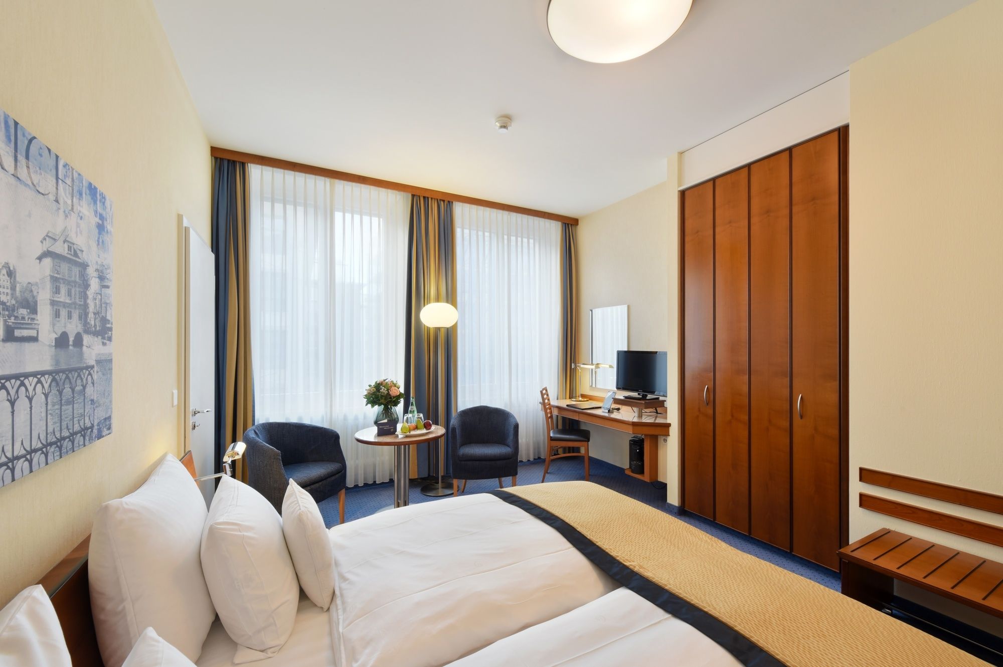 Фото Glärnischhof by Trinity