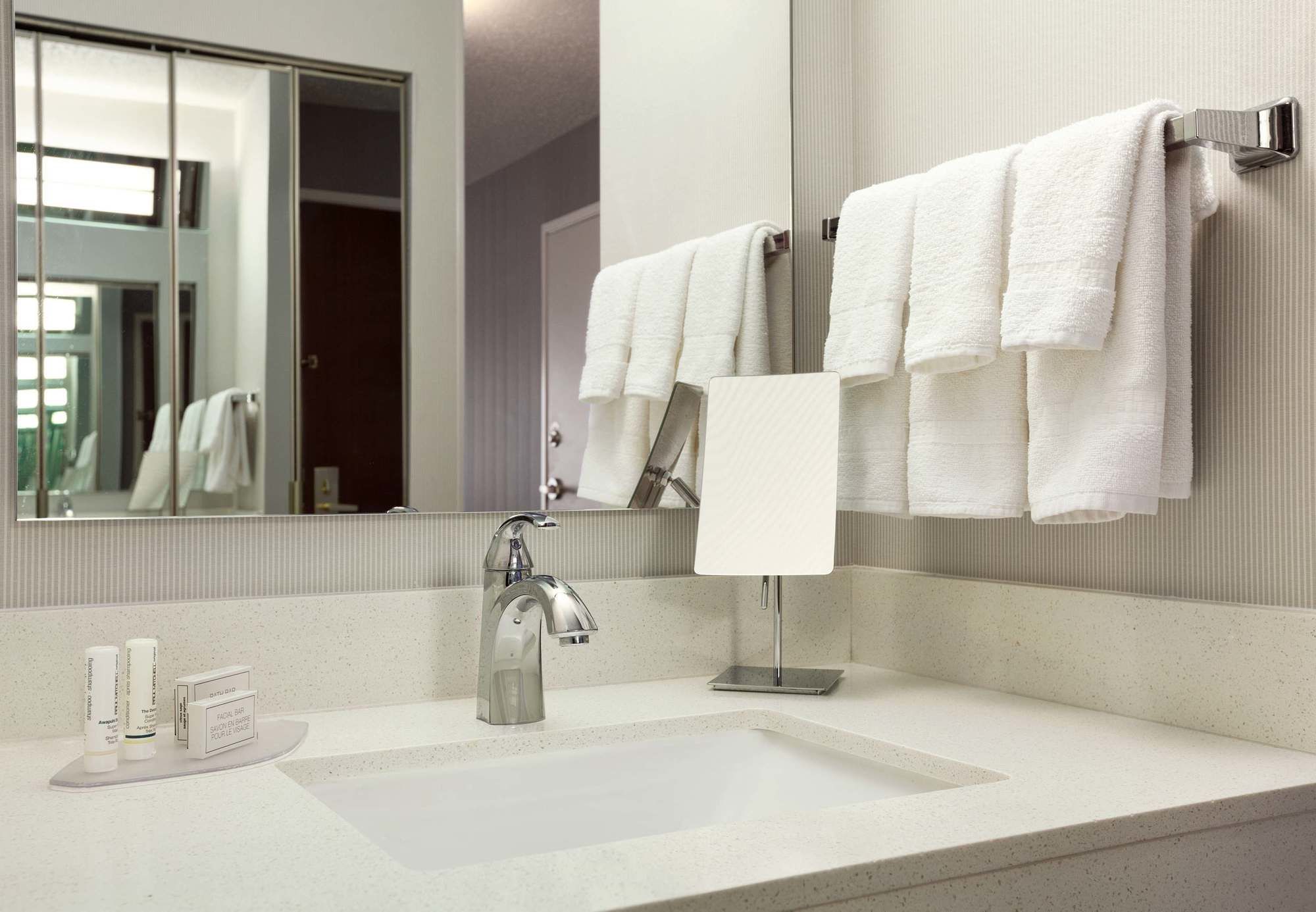 Фото Courtyard by Marriott Layton