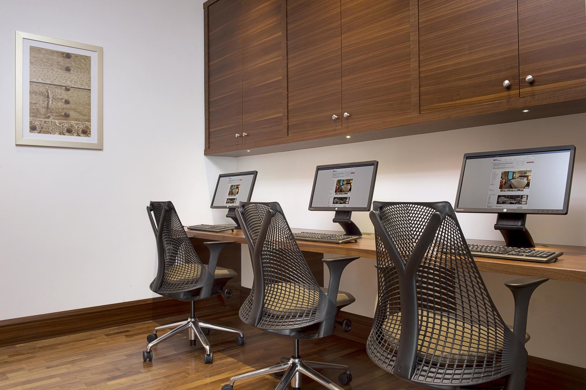 Фото Hilton Garden Inn