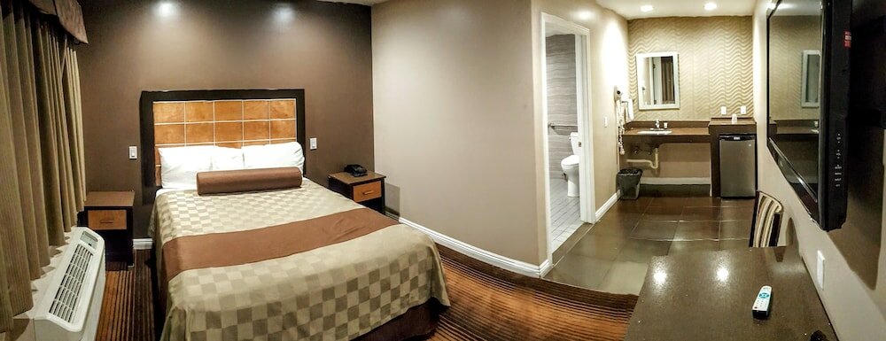 Фото Gardena Terrace Inn