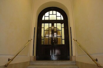 Фото Wrh Termini