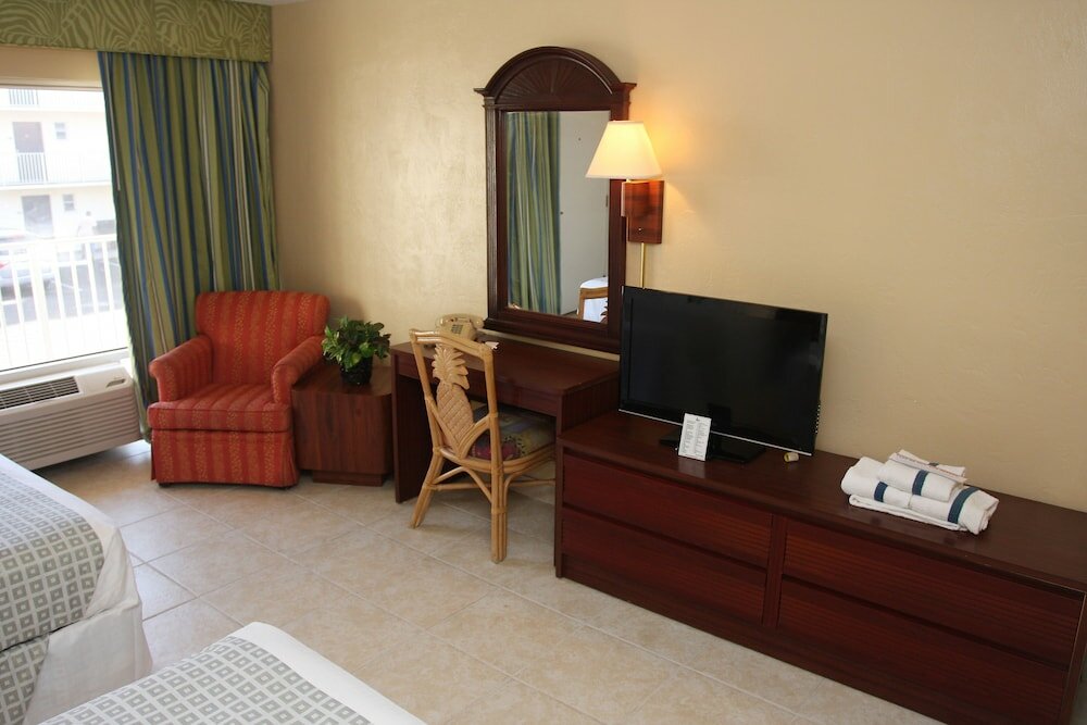 Фото Makai Beach Lodge