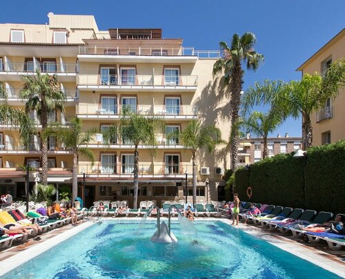 Гостиница Cleopatra Hotel & SPA в Льорет-де-Маре