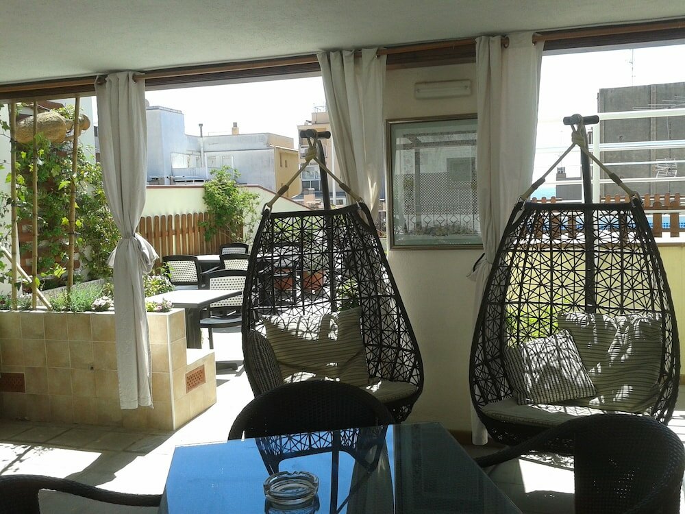 Фото Hostal Vila del Mar