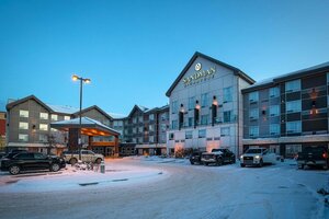 Гостиница Sandman Signature Edmonton South Hotel