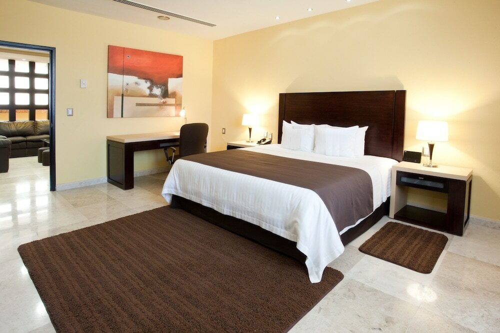 Фото Hotel Hipico Inn