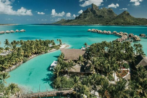 Гостиница Four Seasons Resort Bora Bora во Французской Полинезии