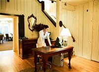 Фото Crabtree's Kittle House Restaurant & Inn