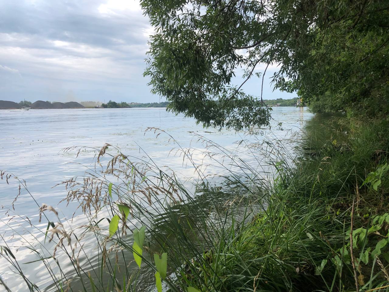 Фото Дом на Первой линии Волги