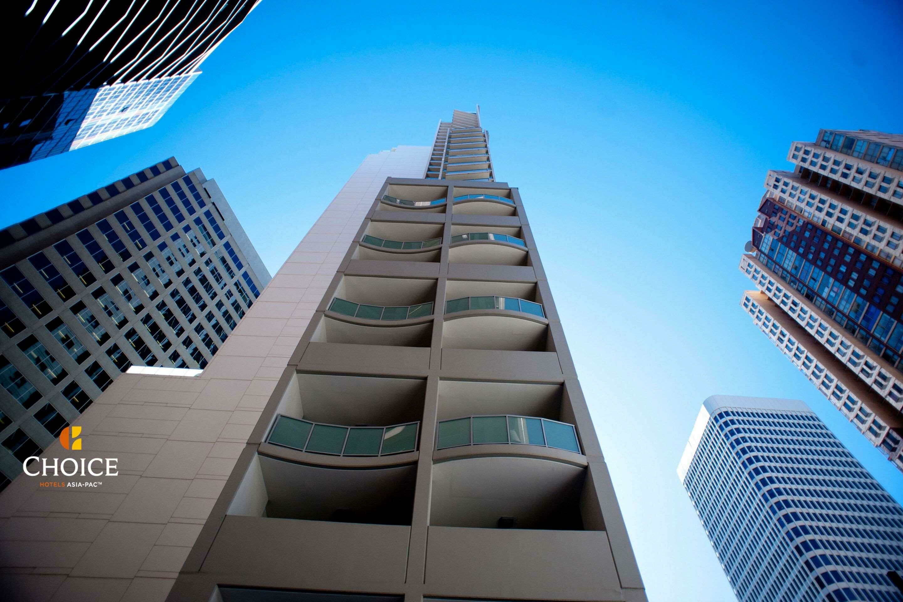 Фото Apx World Square