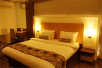 Фото Zuzu Galaxy Annex Hotel