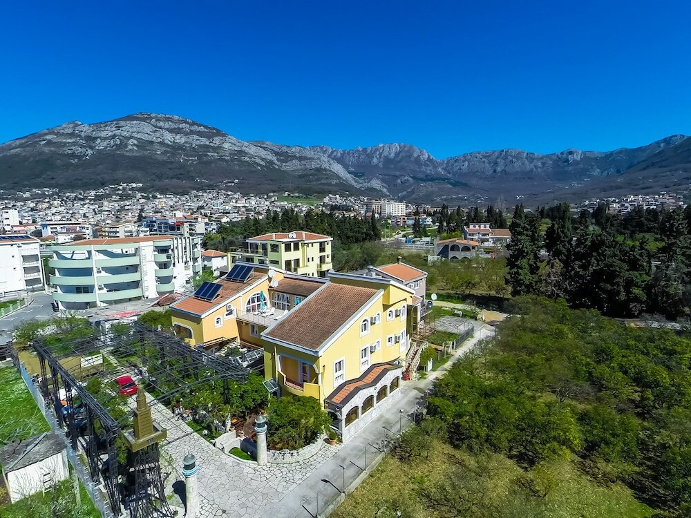 Фото Hotel Pharos