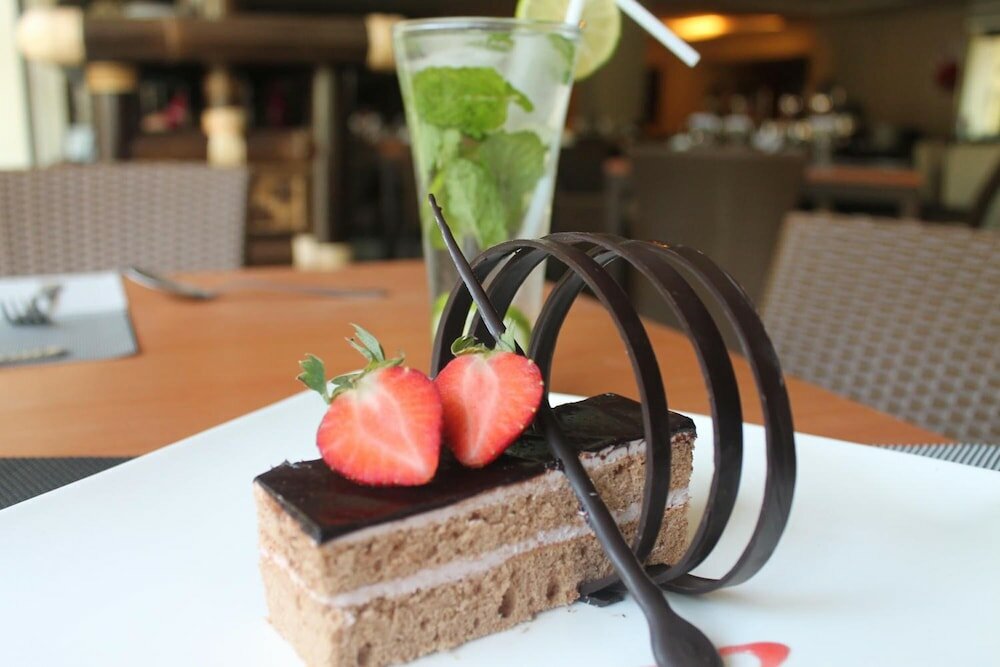 Фото Grand Puri Saron Yogyakarta