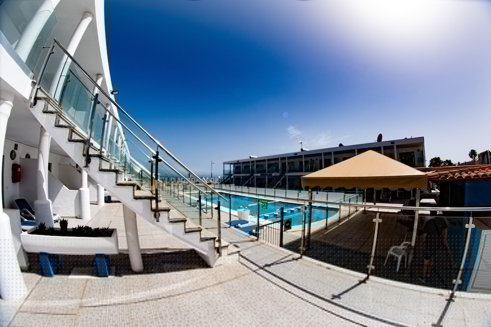 Фото Apartamentos Sol y Paz