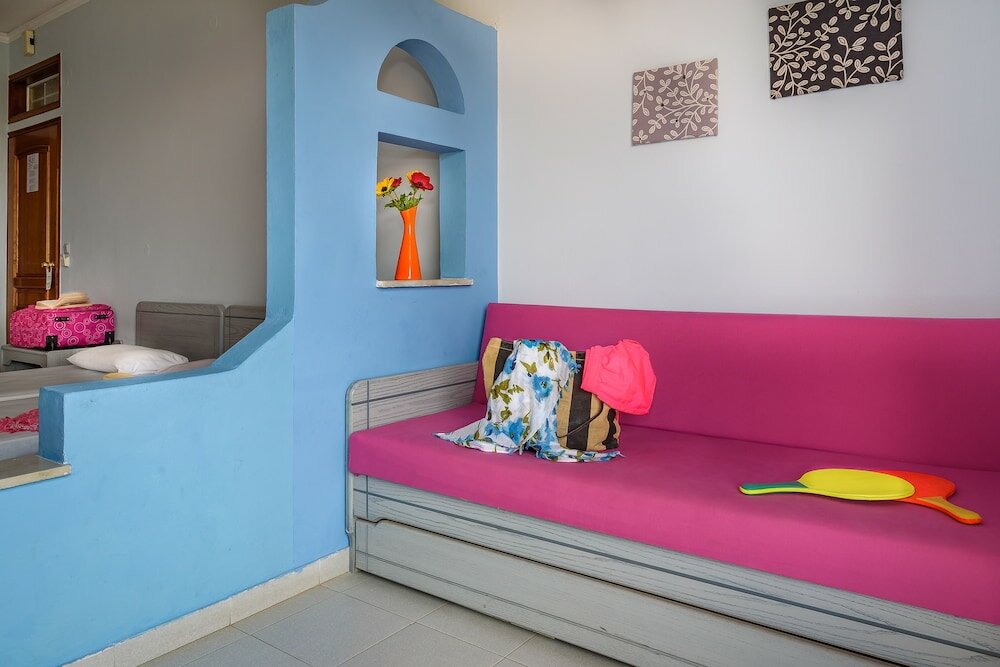 Фото Louladakis Apartments